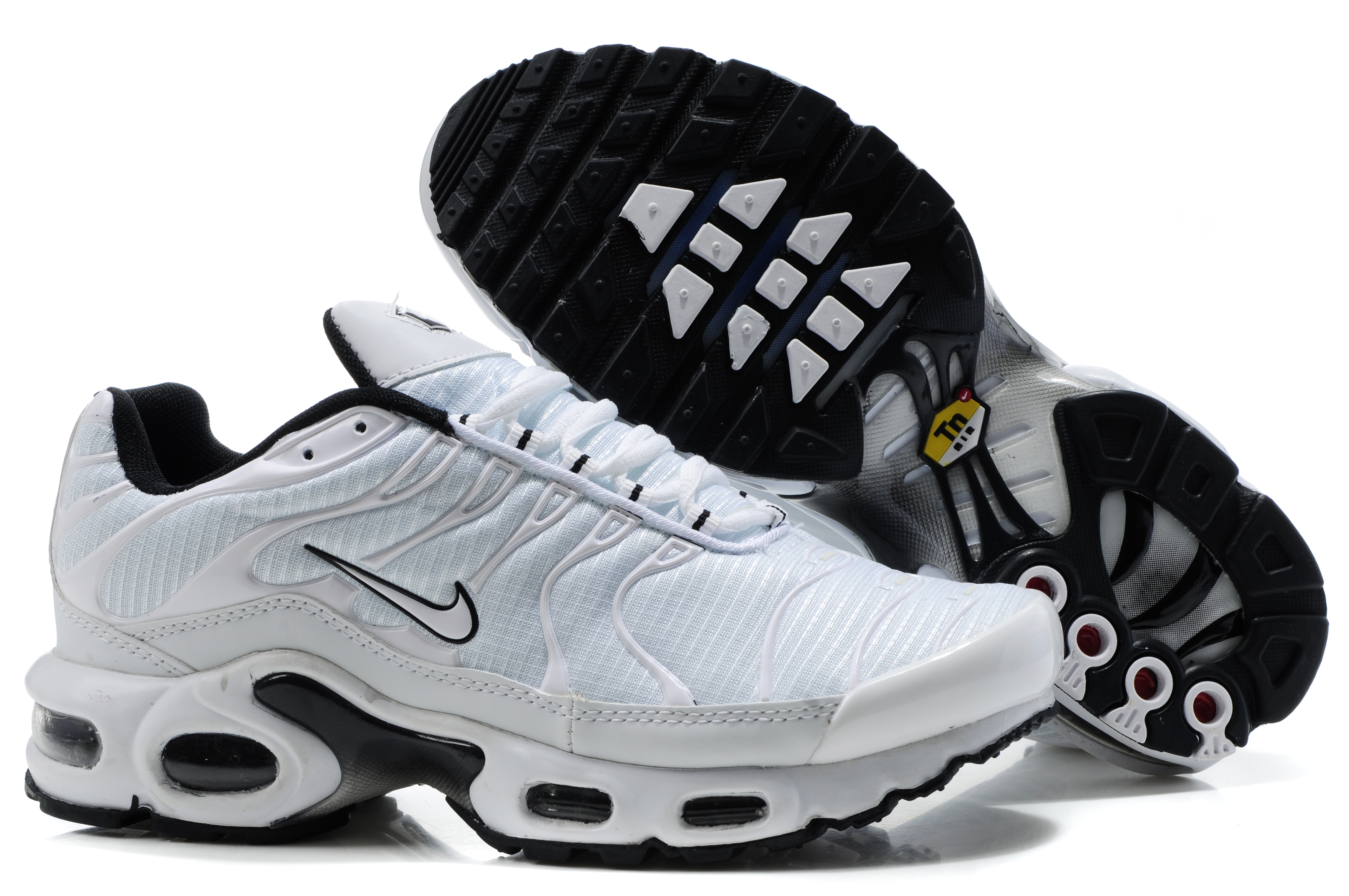 chaussure homme nike tn