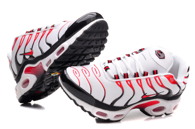 chaussure requin tn homme